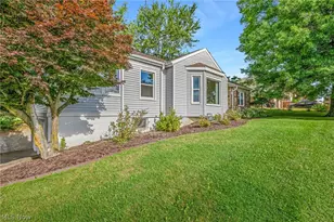 217 Harbel Dr, St Clairsville, OH 43950 - Photo 2