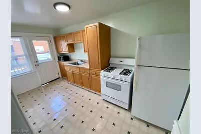 17020 Madison Avenue, Oakwood, OH 44107 - Photo 32