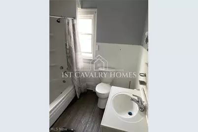 1383 Curtis Street #2 up, Akron, OH 44301 - Photo 2