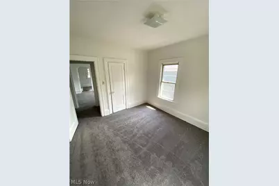 1383 Curtis Street #2 up, Akron, OH 44301 - Photo 10