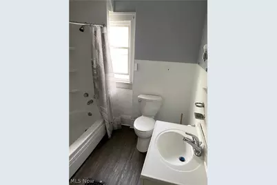 1383 Curtis Street #2 up, Akron, OH 44301 - Photo 4