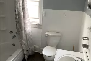 1383 Curtis St, Akron, OH 44301 - Photo 4