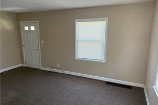 803 E Avondale Ave E, Youngstown, OH 44502 - Photo 2