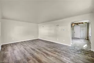 3069 E 67th St, Loveland, OH 44127 - Photo 4