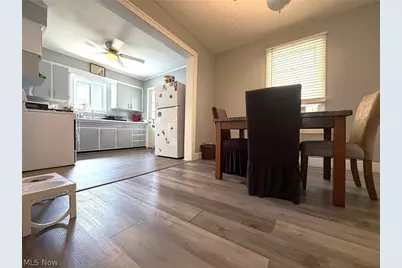 274 Bon Air Avenue, Elyria, OH 44035 - Photo 8
