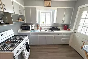 274 Bon Air Ave, Elyria, OH 44035 - Photo 2