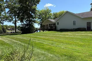 1047 Lode Star Dr, Roaming Shores, OH 44085 - Photo 2