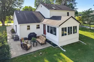 5078 Fox Ridge Dr, Green, OH 44720 - Photo 6