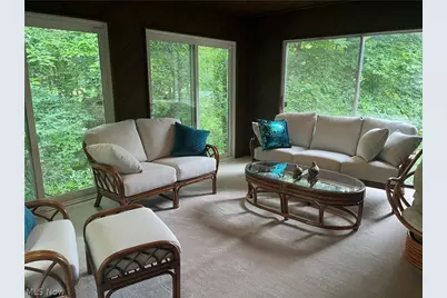6800 Strathmore Drive, Valleyview, OH 44125 - Photo 12