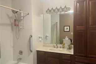 6800 Strathmore Dr, Valleyview, OH 44125 - Photo 24
