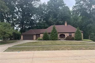 6800 Strathmore Dr, Valleyview, OH 44125 - Photo 50