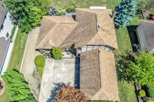 7791 Edgewood Ln, Green Hills, OH 44131 - Photo 48