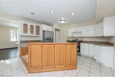 112 Arlington Circle, Wickliffe, OH 44092 - Photo 10