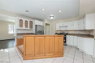 112 Arlington Cir, Wickliffe, OH 44092 - Photo 10