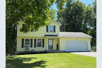 4791 Warwick Drive S, Canfield, OH 44406 - Photo 2