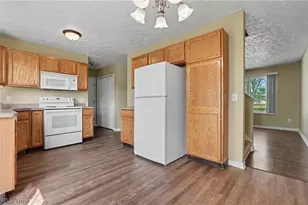 9598 Greenmeadow Rd, Windham, OH 44288 - Photo 8