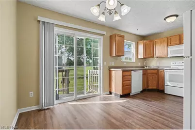 9598 Greenmeadow Road, Windham, OH 44288 - Photo 10