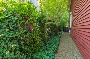2107 W 10th St, Loveland, OH 44113 - Photo 36