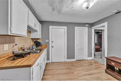 12109 Holborn Avenue, Loveland, OH 44105 - Photo 28