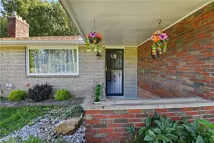 2441 Stocker Ave, Youngstown, OH 44505 - Photo 4