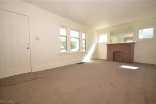 928 Delia Ave, Akron, OH 44320 - Photo 10