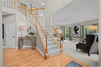 215 Beaumont Trail, Aurora, OH 44202 - Photo 4