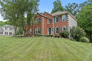 215 Beaumont Trail, Aurora, OH 44202 - Photo 2