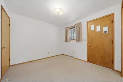 3304-3306 Beverly Avenue NE, Canton, OH 44714 - Photo 8