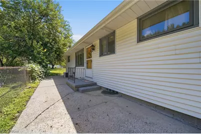 3304-3306 Beverly Avenue NE, Canton, OH 44714 - Photo 22