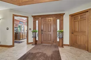 3644 Sparrow Pond Cir, Akron, OH 44333 - Photo 4