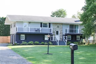 6727 Amsel Ave NE, Canton, OH 44721 - Photo 2
