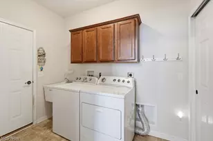568 Hyannis Port Cir, Avon Lake, OH 44012 - Photo 24