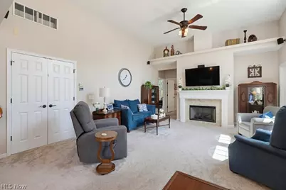 568 Hyannis Port Circle, Avon Lake, OH 44012 - Photo 6