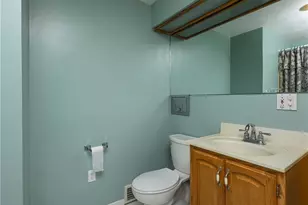 2035 Thornhill Dr, Akron, OH 44313 - Photo 18
