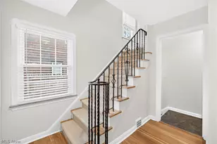 1515 Bunts Rd, Oakwood, OH 44107 - Photo 4