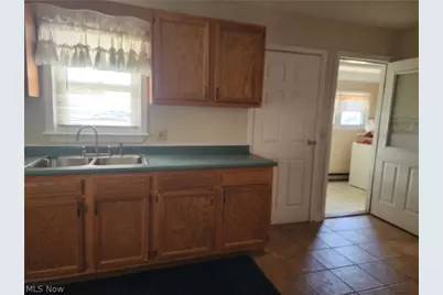 743 Pine Street, Coshocton, OH 43812 - Photo 6