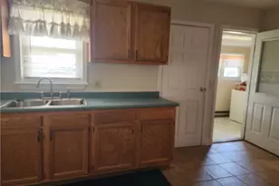 743 Pine St, Coshocton, OH 43812 - Photo 6