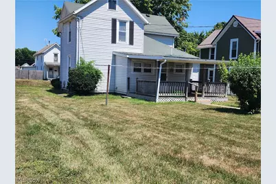 743 Pine Street, Coshocton, OH 43812 - Photo 2