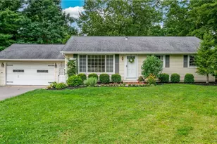 8860 Crackel Rd, Chagrin Falls, OH 44023 - Photo 2