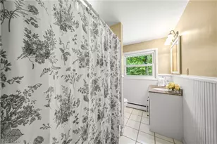 8860 Crackel Rd, Chagrin Falls, OH 44023 - Photo 20
