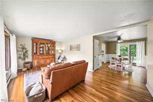 8860 Crackel Rd, Chagrin Falls, OH 44023 - Photo 4