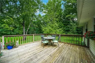 8860 Crackel Rd, Chagrin Falls, OH 44023 - Photo 24
