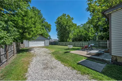 1007 Lake Avenue, Elyria, OH 44035 - Photo 36