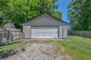 1007 Lake Ave, Elyria, OH 44035 - Photo 38