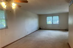 105 Randolph Rd, Marietta, OH 45750 - Photo 2
