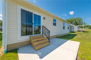 129 Eagle Cir, Amherst, OH 44001 - Photo 34