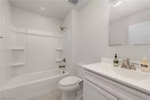129 Eagle Cir, Amherst, OH 44001 - Photo 20