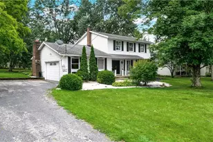 134 Hurd Rd, Aurora, OH 44202 - Photo 2