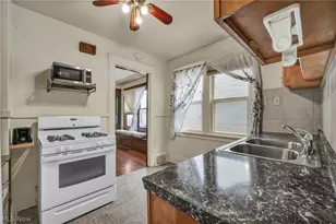 1606 Larchmont Ave, Oakwood, OH 44107 - Photo 10
