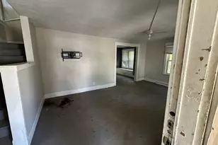 319 W 18th St, Lorain, OH 44052 - Photo 4